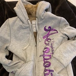 Super warm Aeropostale fur lined zip-up jacket.